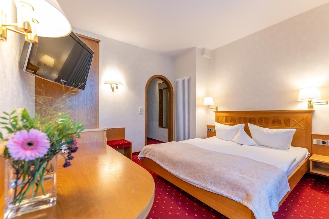 Landgasthof Adler Breisach Bagian luar foto